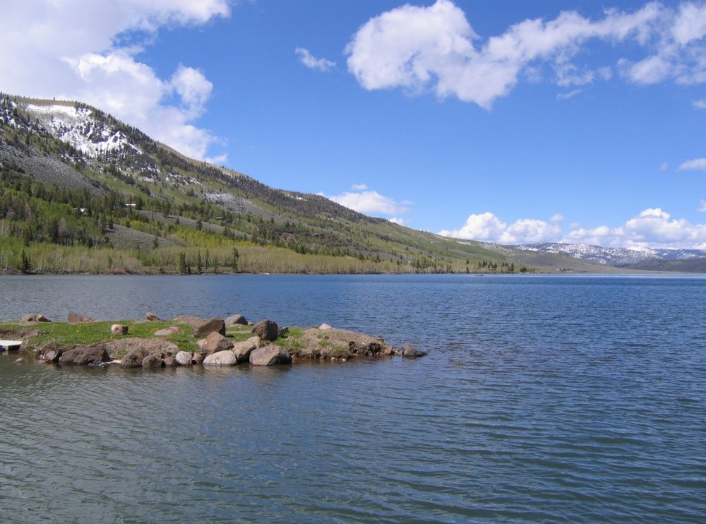 Fish lake utah -- 9000 feet elevation
